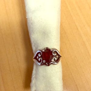 James Avery Scrolled Heart Ring w/ Garnet Sz 6